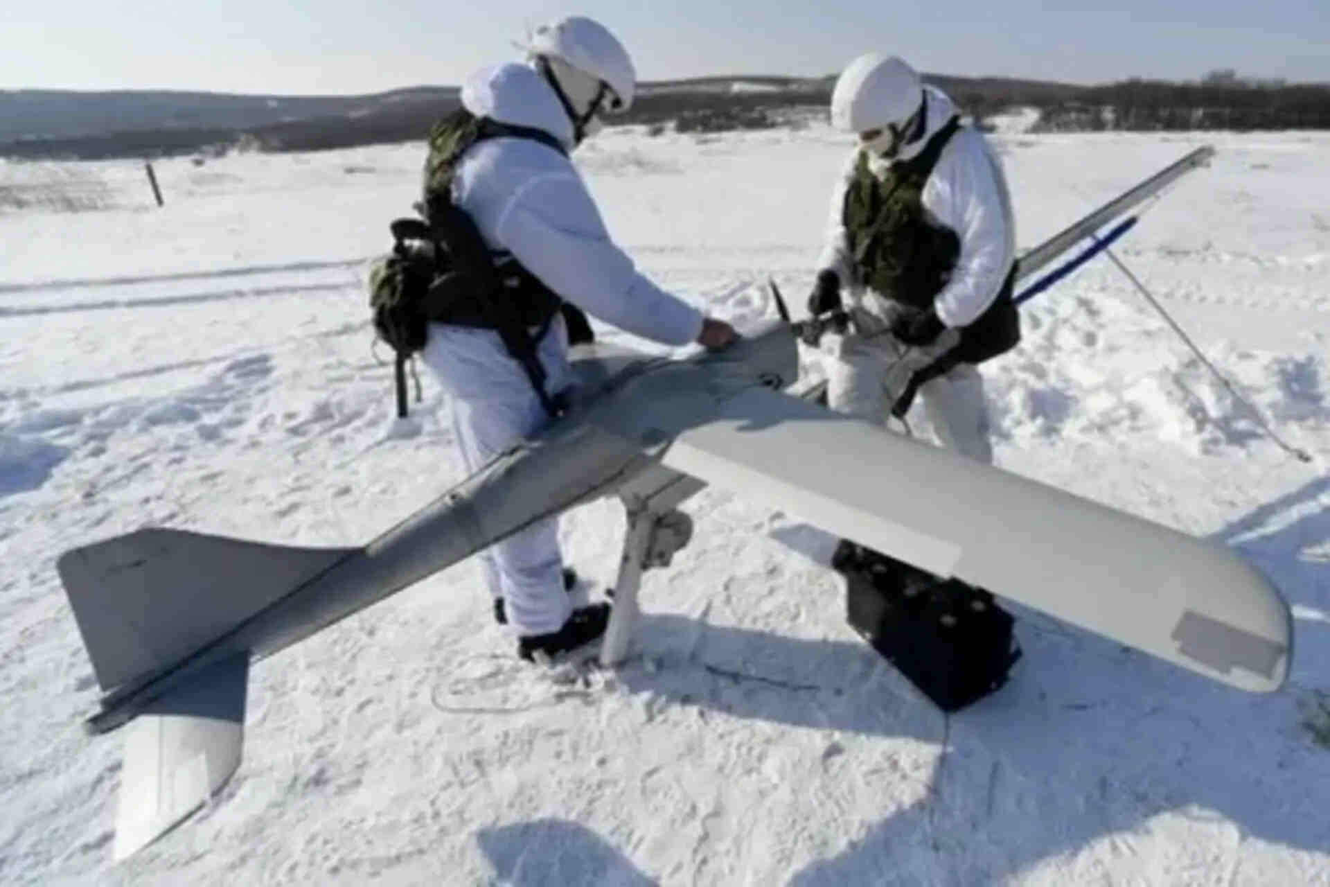 МК: Суконкин проинформировал об оценке угроз атаки заводов на Дальнем Востоке дронами ВСУ