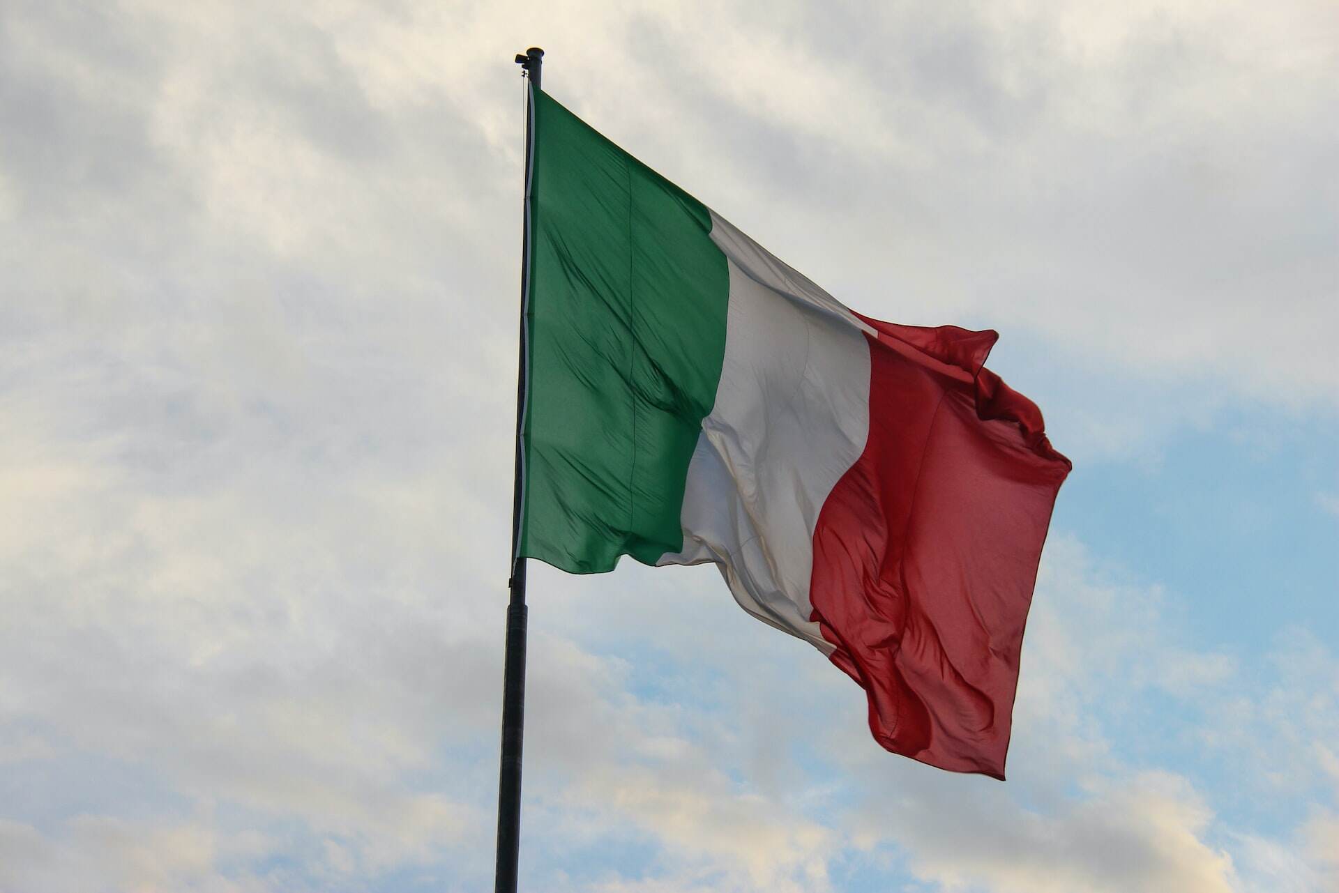 Глава Минобороны Италии Гвидо Крозетто обвинил ЧВК «Вагнер» в наплыве мигрантов в Европу