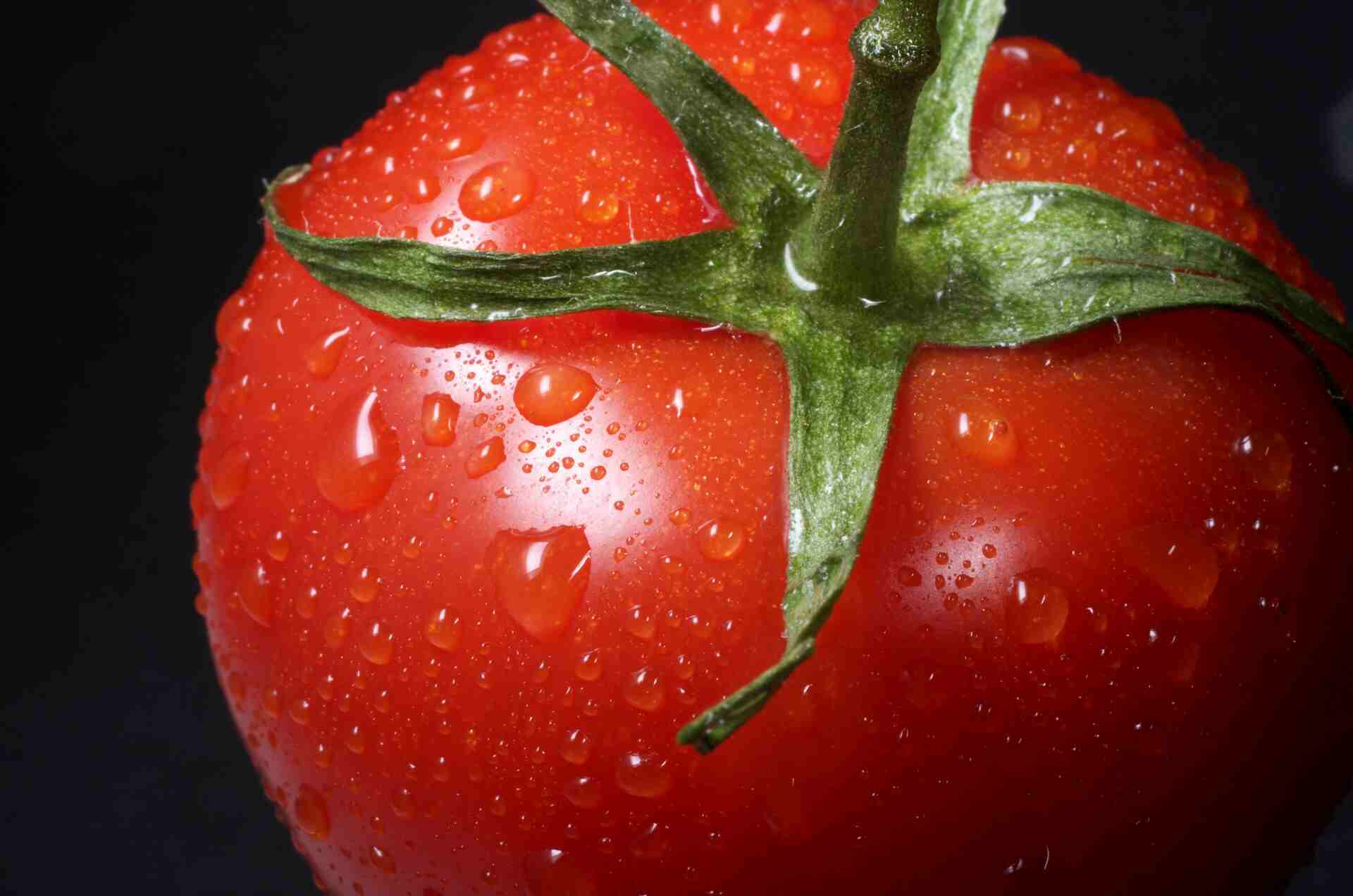MS: томатный сок может уничтожить сальмонеллу и другие патогены