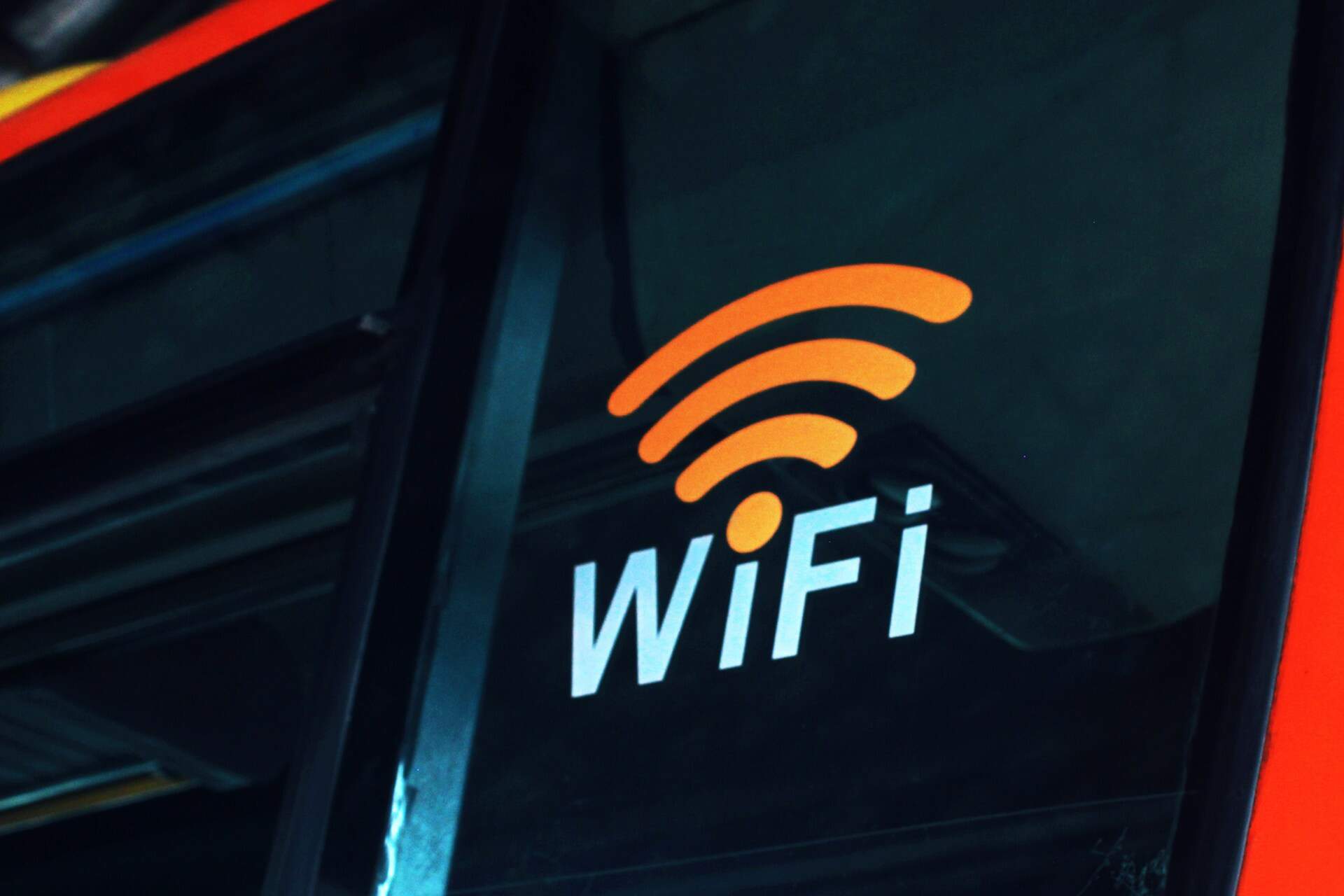 IT- :   Wi-Fi   